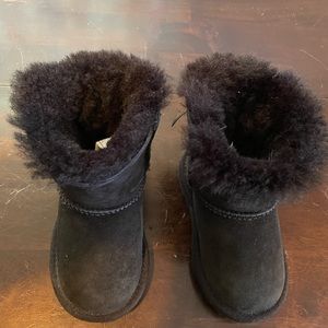 Ugg Black Bow Boots Size 6 Toddler Girl